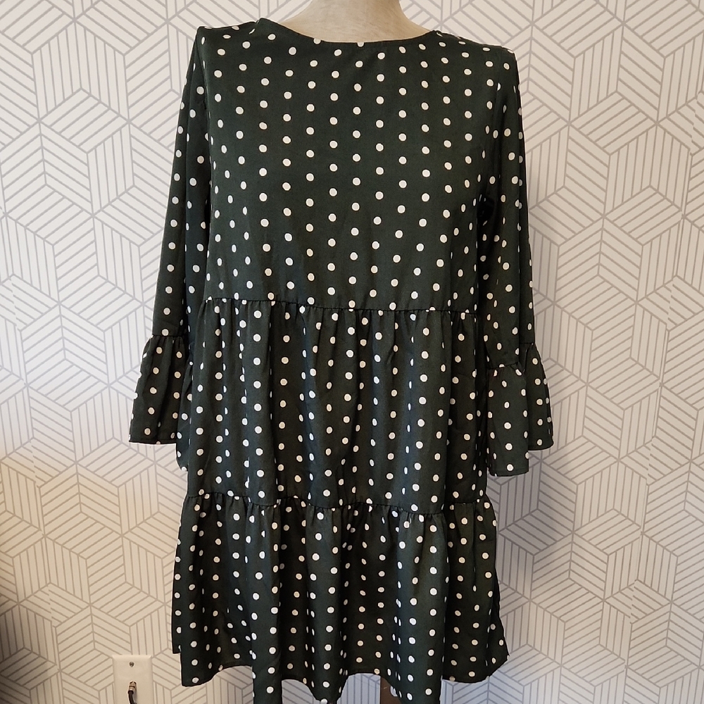 QED London Green and White Polka Dot Ruffle Baby Doll Mini Dress Women's Size 8
